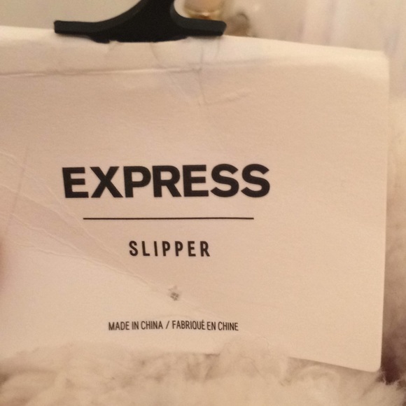 Express slippers crochet outside...fuzzy insideNWT - Picture 4 of 4